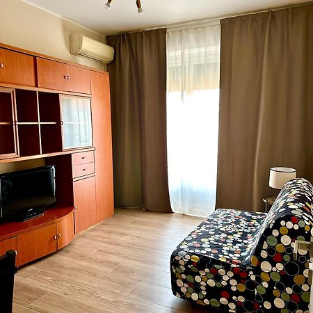 Bicocca Modern Apartment Милано Екстериор снимка