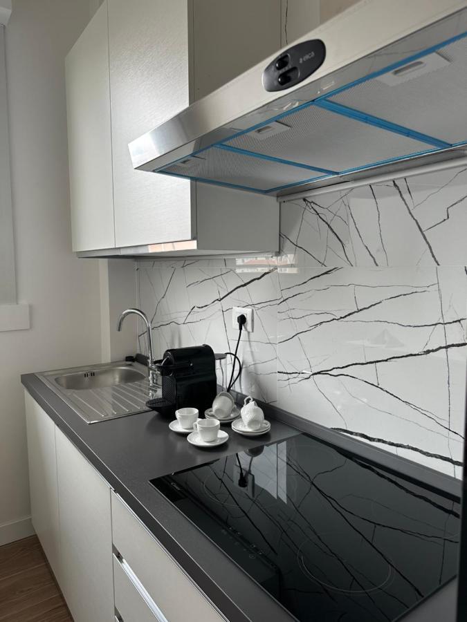 Bicocca Modern Apartment Милано Екстериор снимка