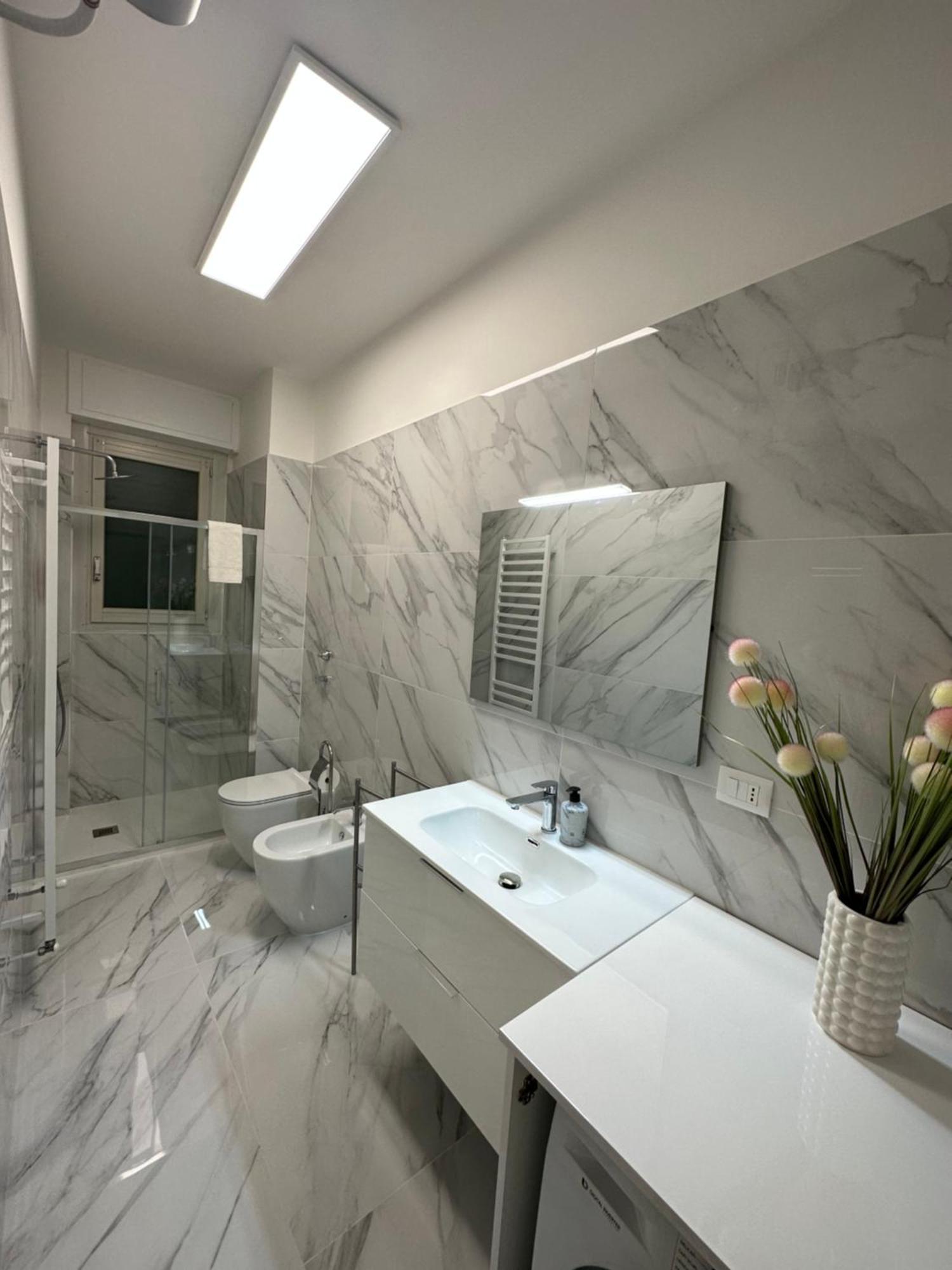 Bicocca Modern Apartment Милано Екстериор снимка