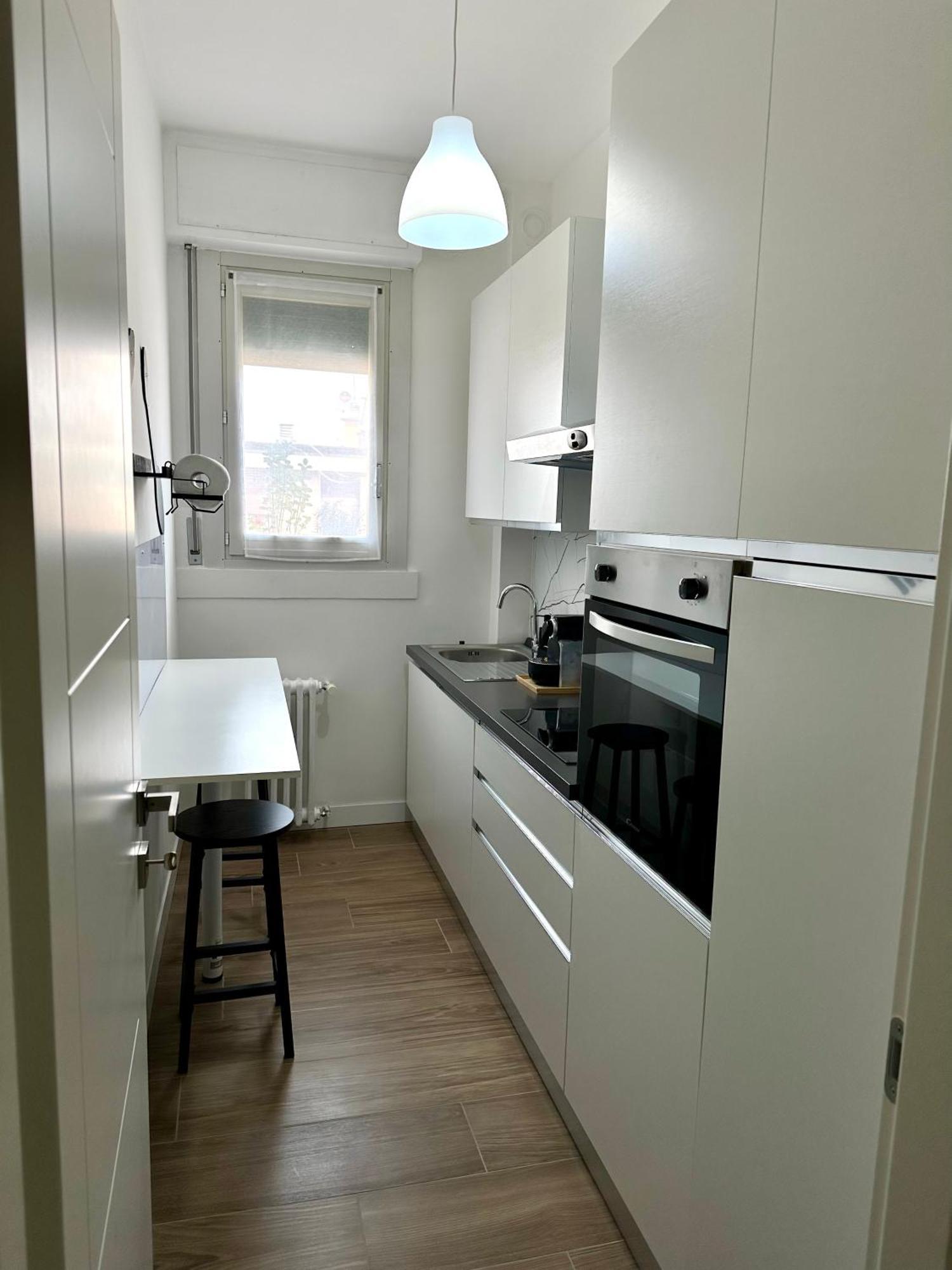 Bicocca Modern Apartment Милано Екстериор снимка