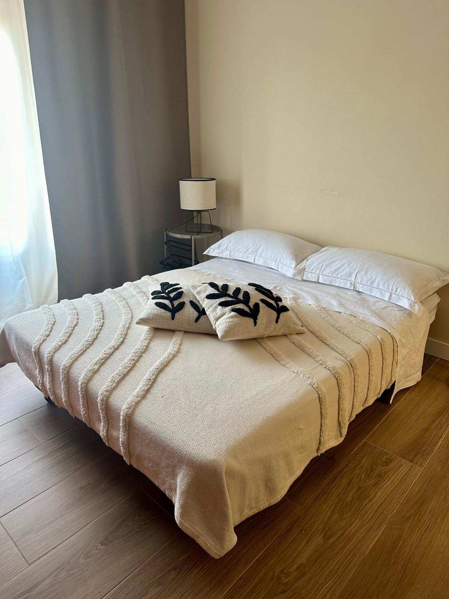 Bicocca Modern Apartment Милано Екстериор снимка